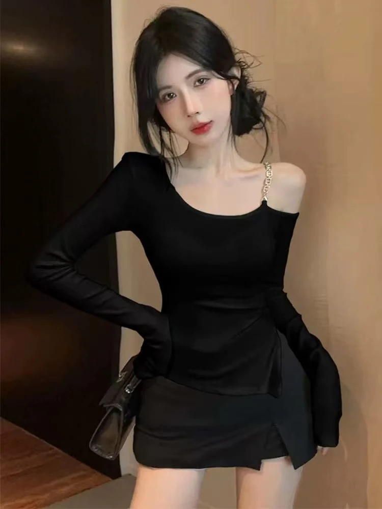 纯欲辣妹露肩长袖女修身打底衫内搭斜肩不规则上衣+皮裙套装