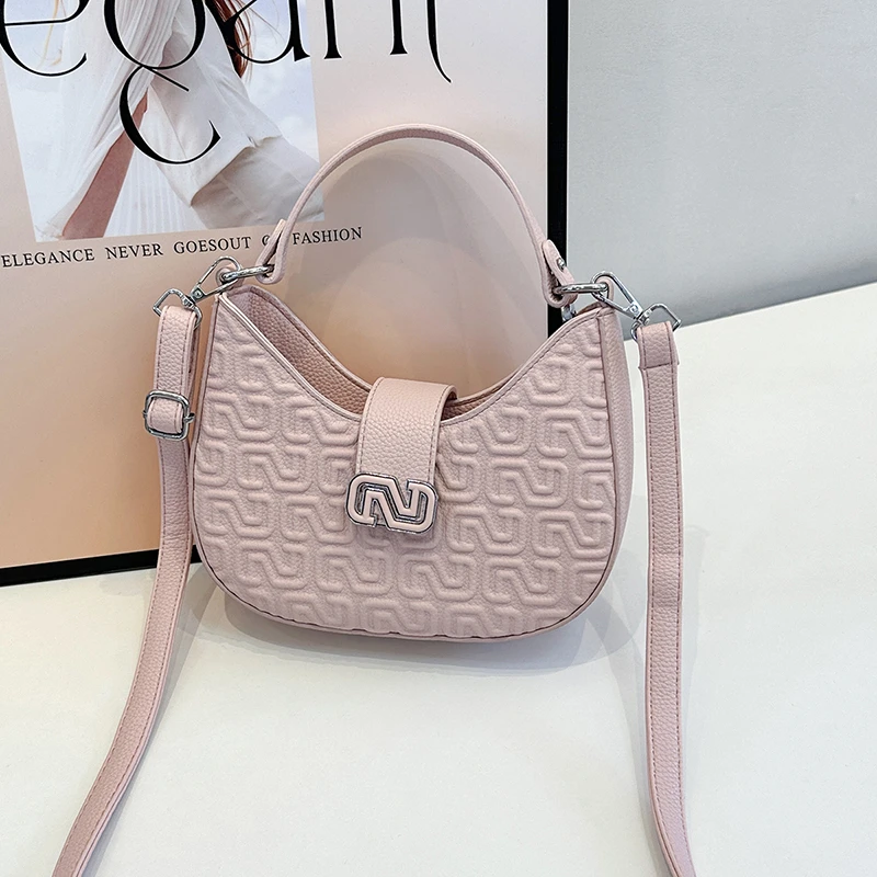 高级感小方包复古精致包包女2025新款真皮百搭单肩腋下包斜挎包潮