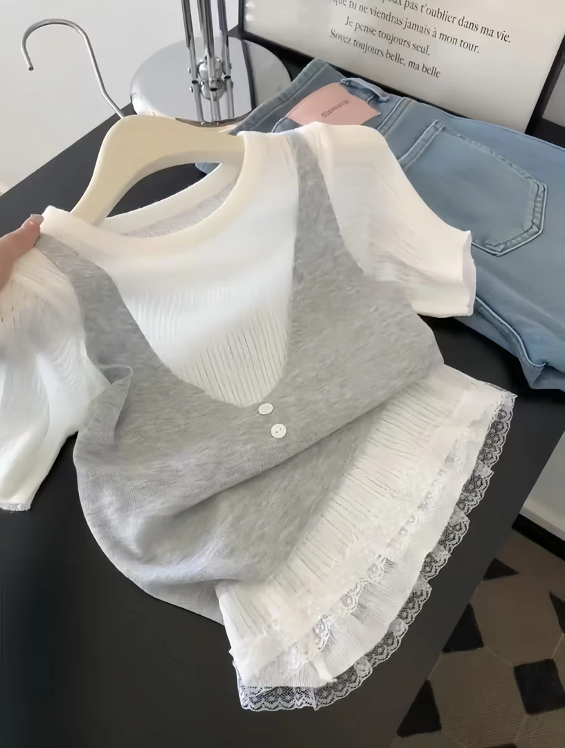 2025夏季新款小众气质时尚蕾丝假两件短袖针织上衣小个子漂亮女装
