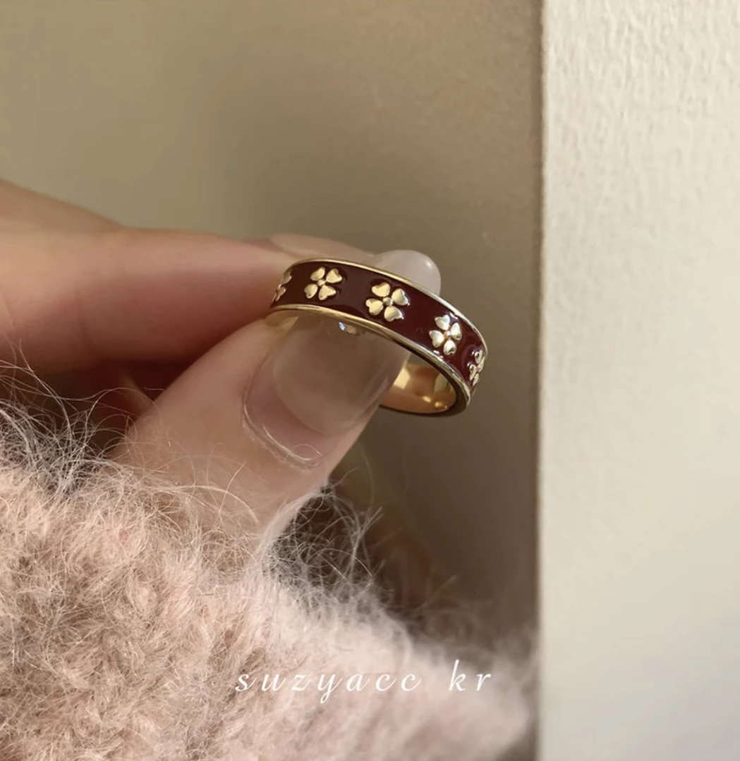 红色滴釉四叶草戒指女2025年新款复古小众ins风设计感开口可调节