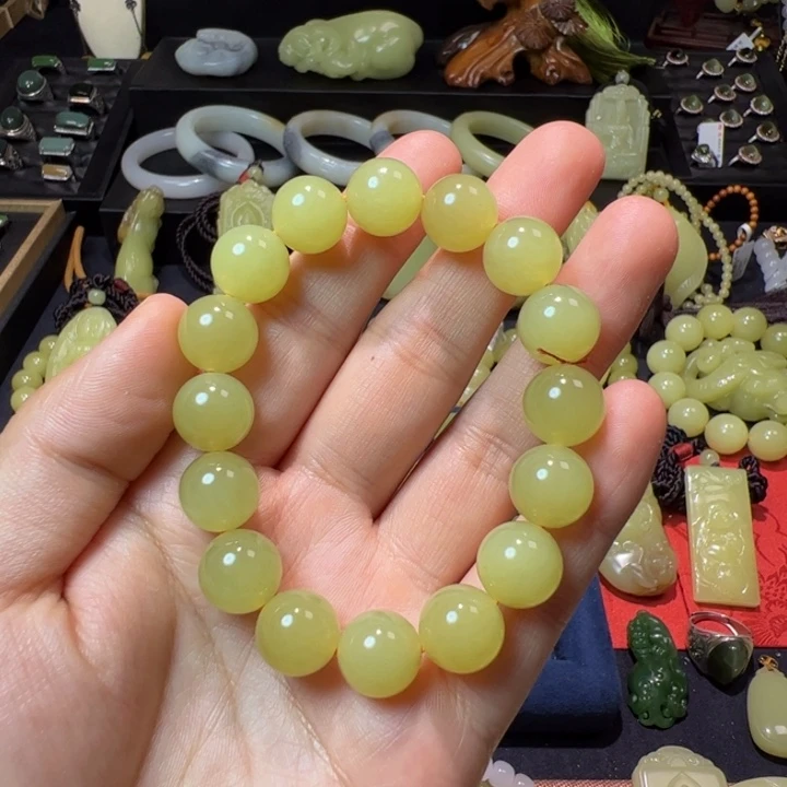 和田玉(黄玉)颈饰未镶嵌