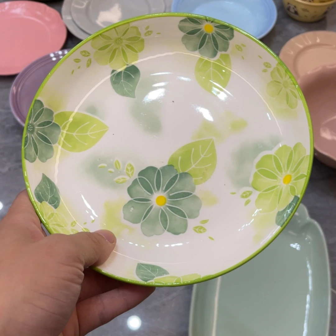 陶瓷微瑕餐具介意勿拍，满18飞！