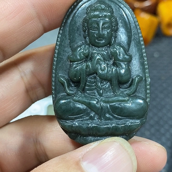 吊坠滴血莲花菩提