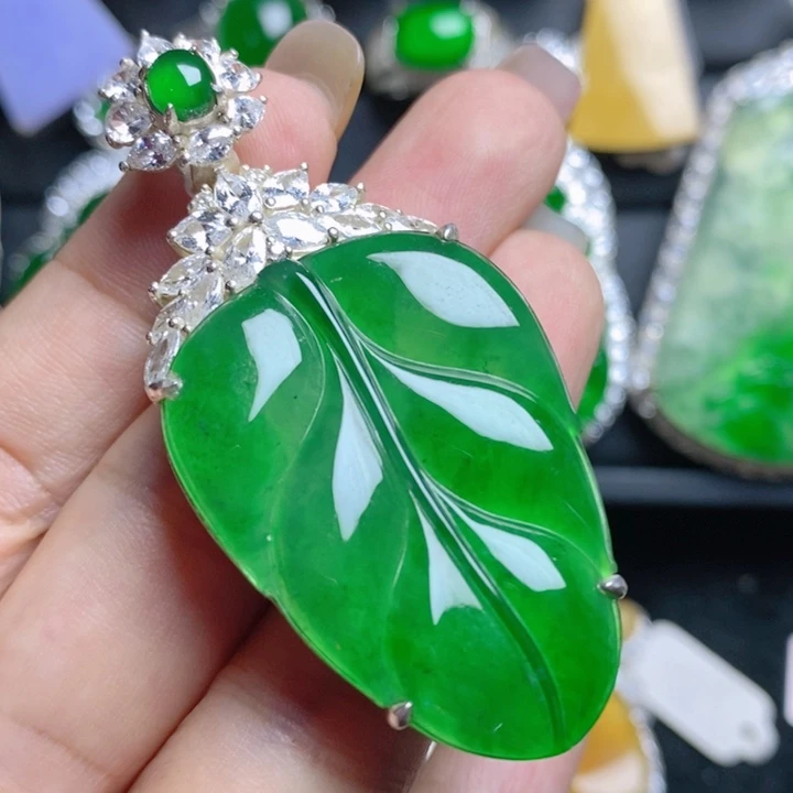 翡翠挂件银S925镶嵌叶子