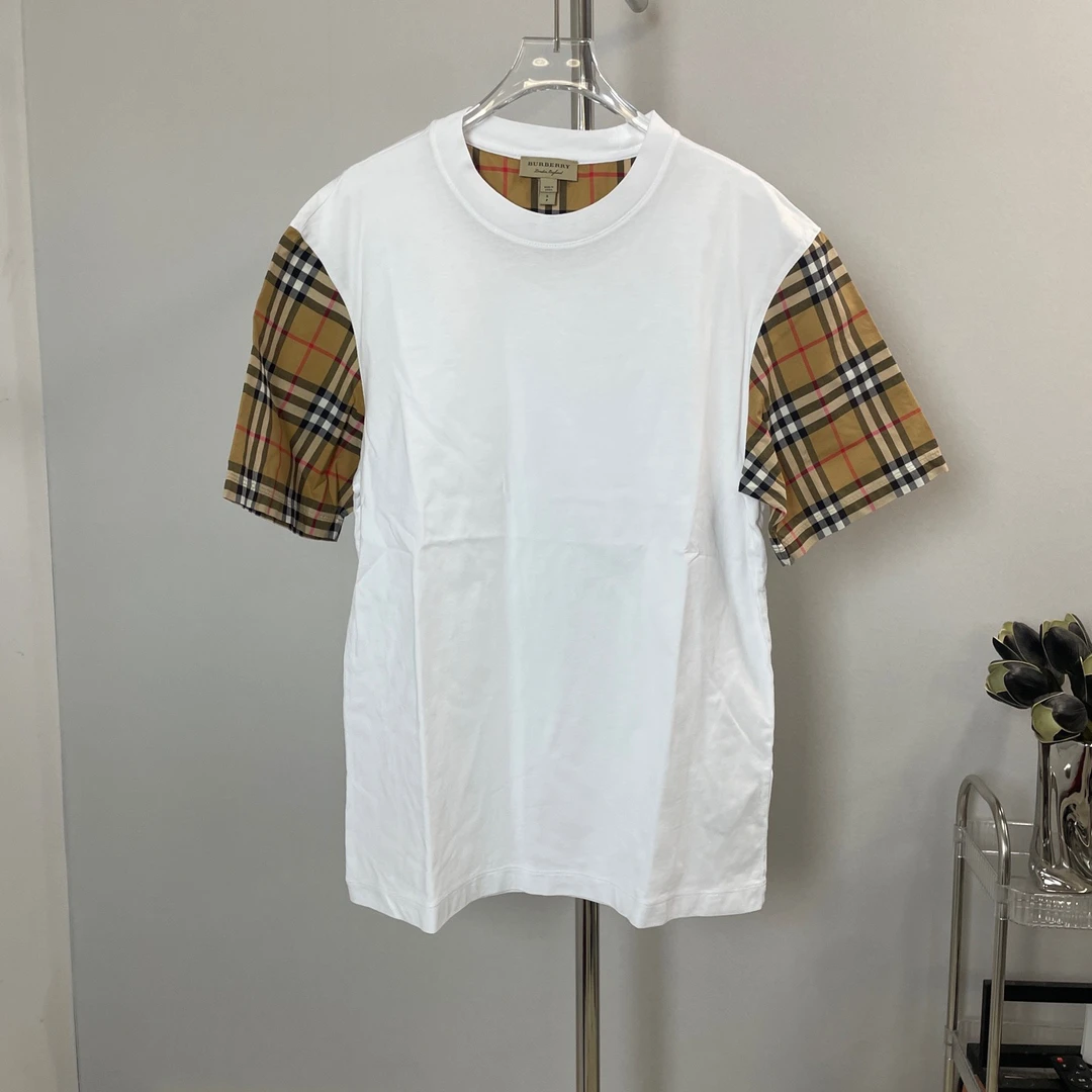 99新 BURBERRY/博柏利 A8569白色 短袖  99新 s码 肩宽48 胸围104