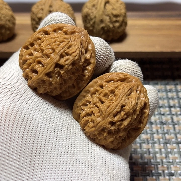 文玩核桃吊坠南疆石