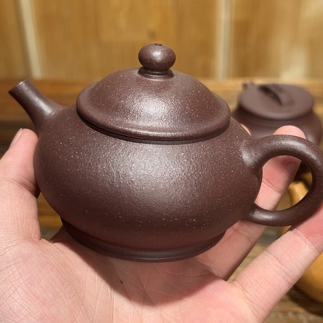 茶壶紫砂紫砂的味道很