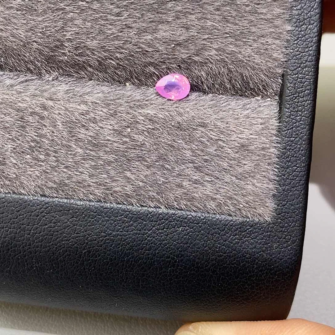 蓝宝石裸石天然粉蓝宝0.43克拉