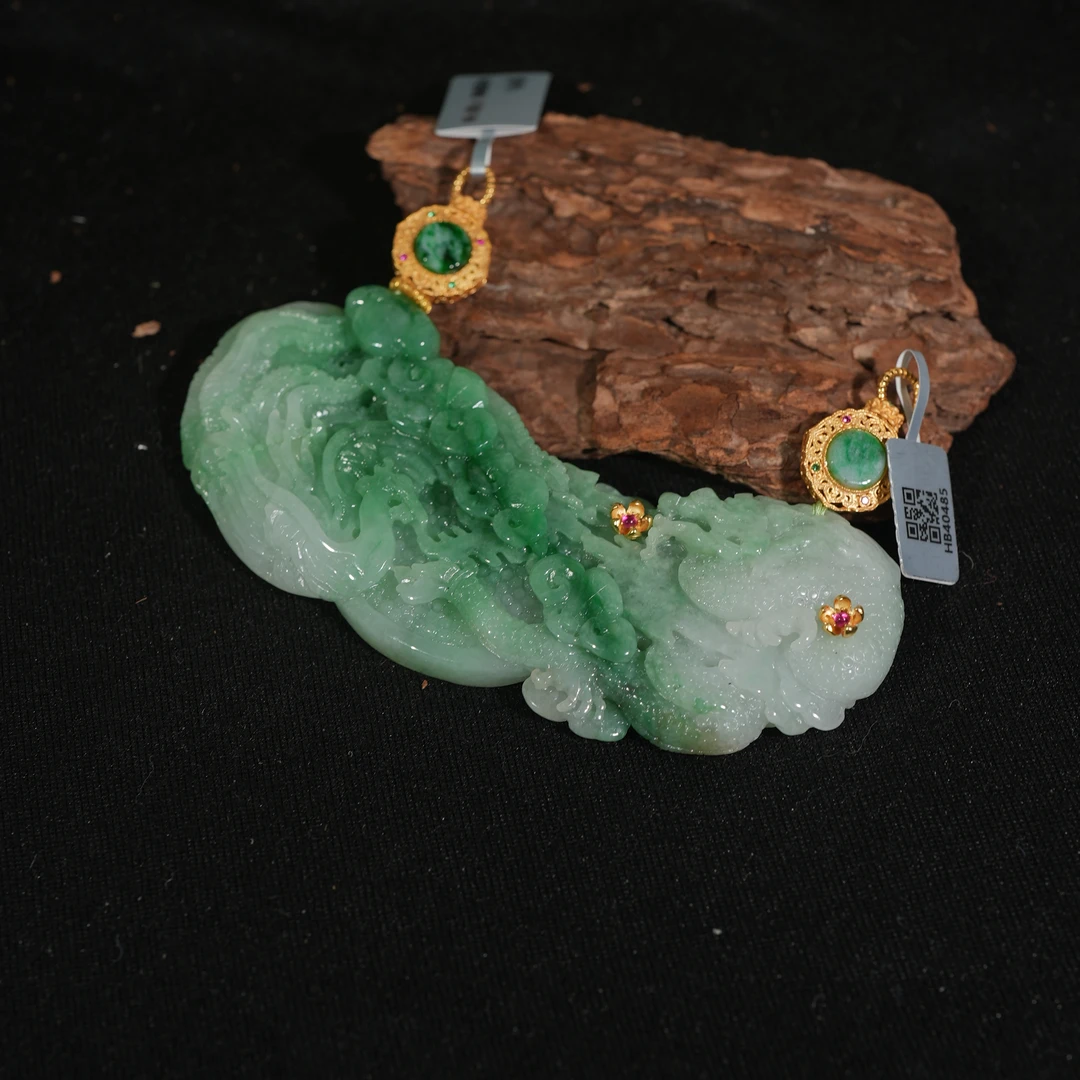 6.12香港王老板-翡翠吊坠kf23