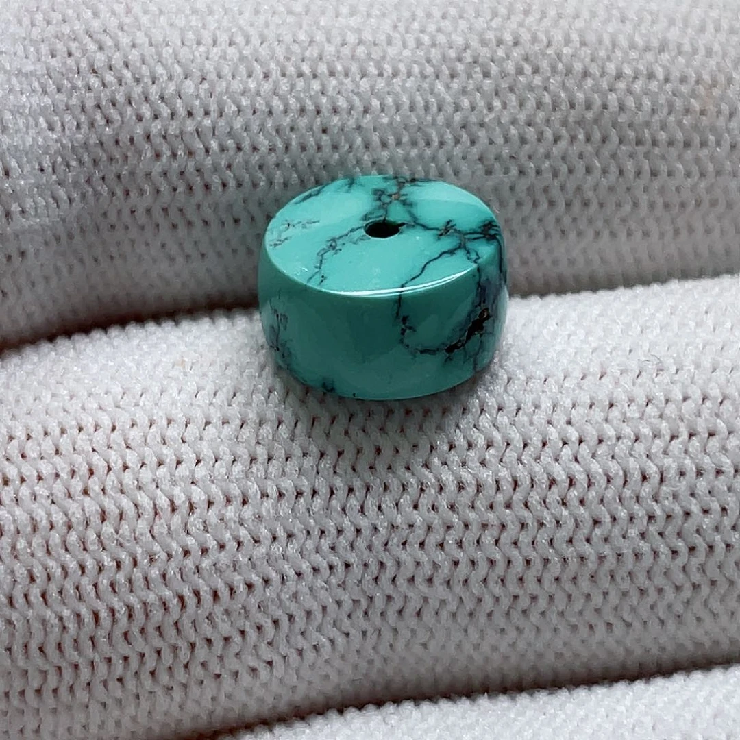 绿松石颈饰未镶嵌