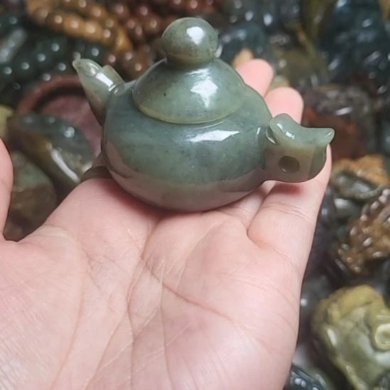 岫岩河磨玉（透闪石质玉）未镶嵌挂件