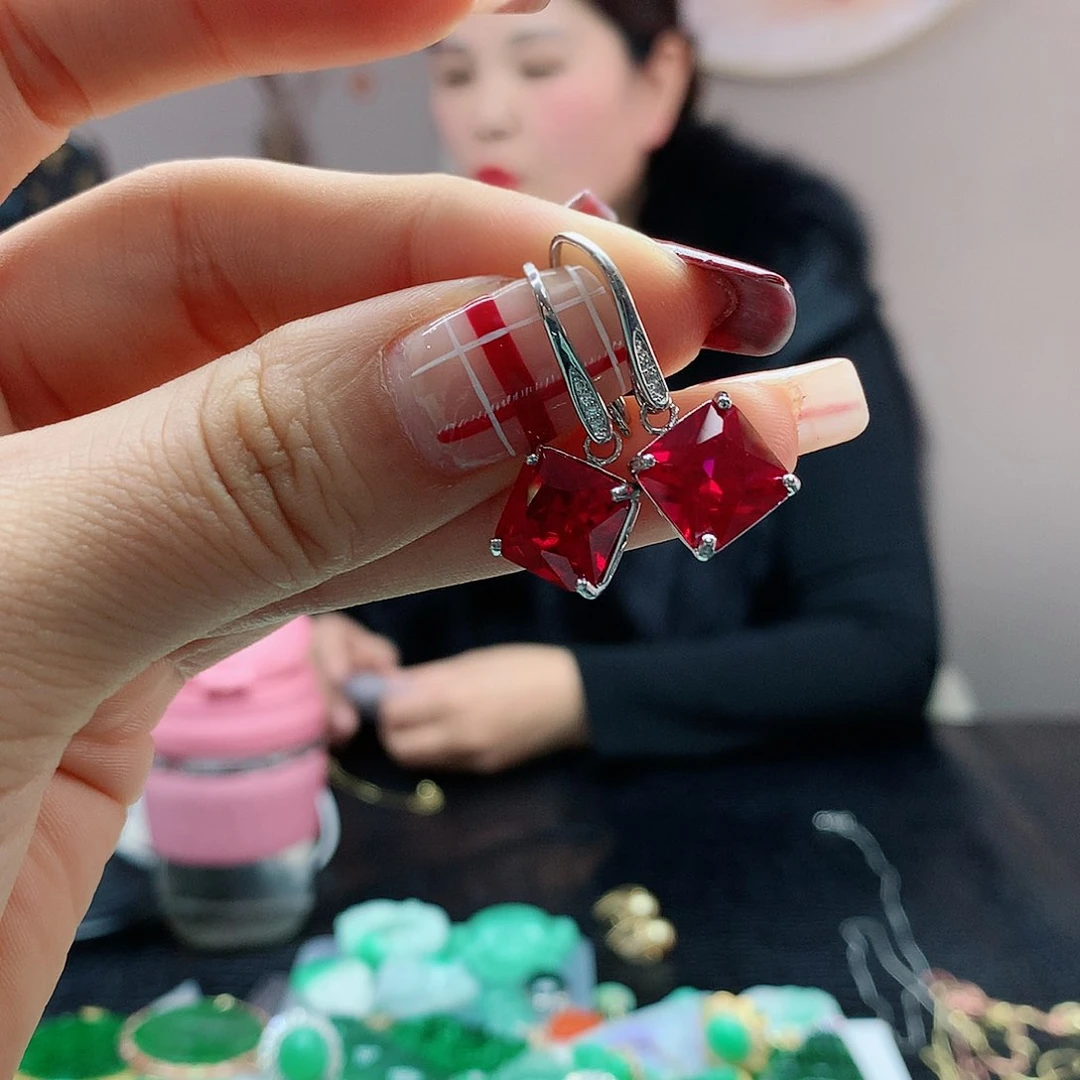 【闪购商品】红宝石耳饰未镶嵌，