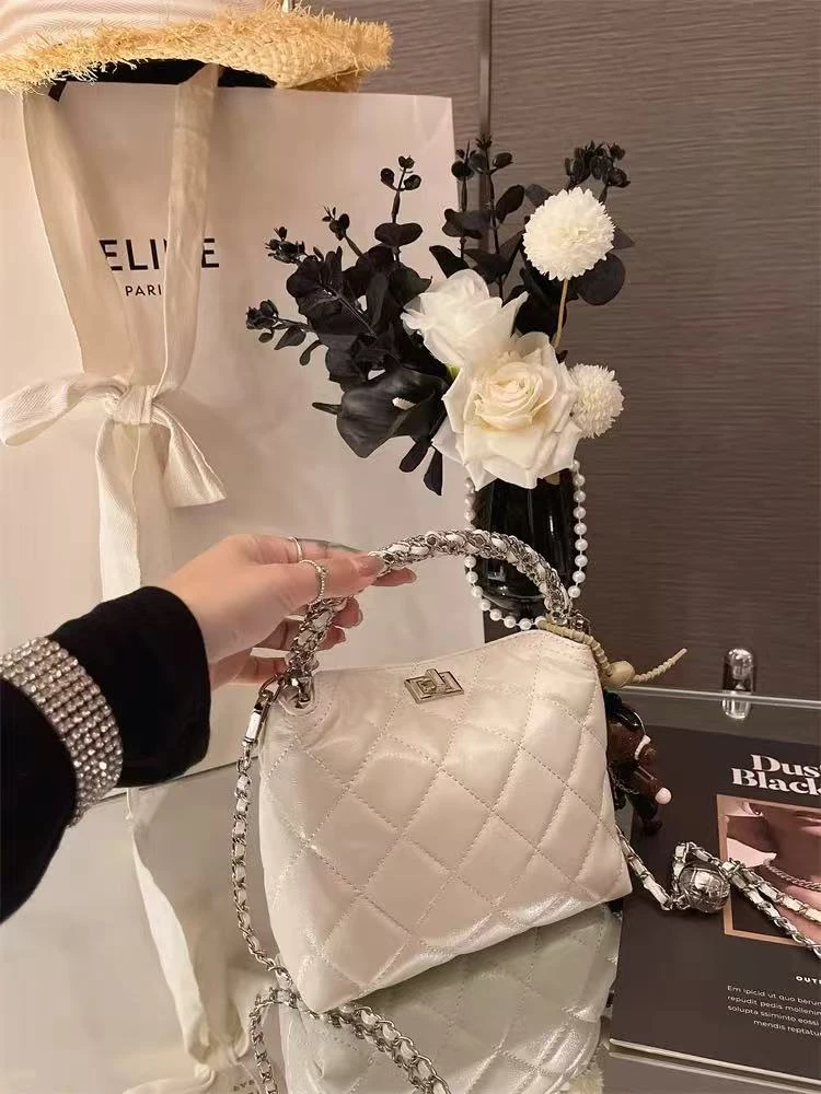 （老何专属）9011 白色 当季新品 高品质 女士手提背包 挎包