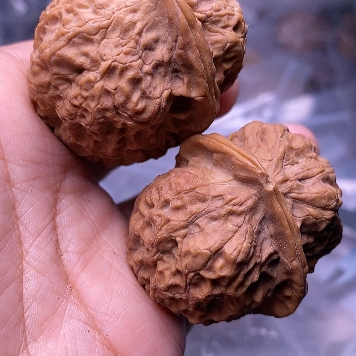 文玩核桃把件   165