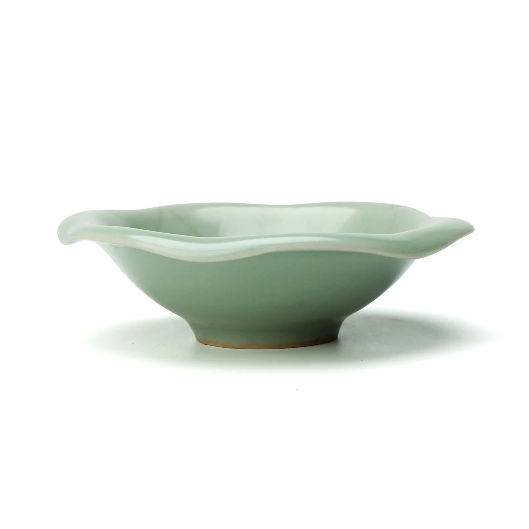 【古董拍卖】6.青釉荷叶盏（红队）