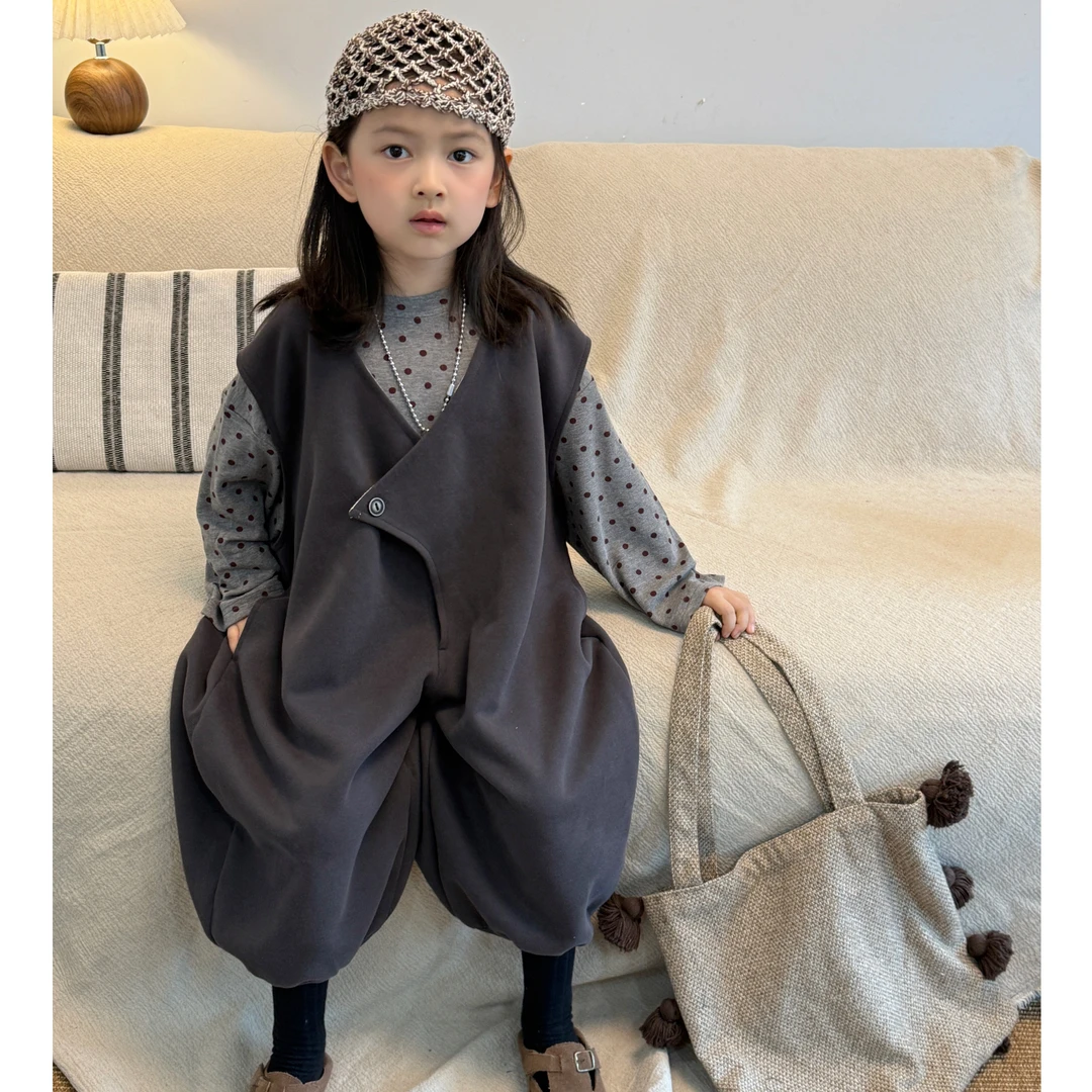 儿童秋款设计感连体衣FY109