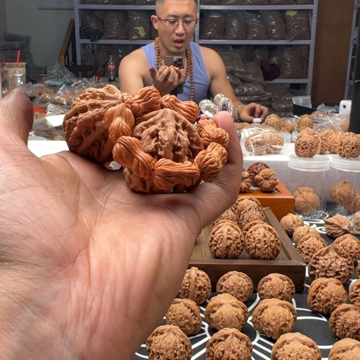 晚***晴吊坠文玩核桃原庄粗筋