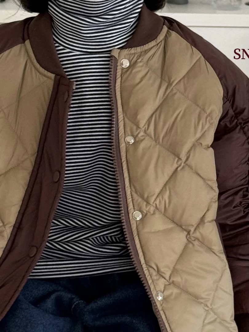 【蜗】黑白条纹高领加厚磨毛打底衫 709