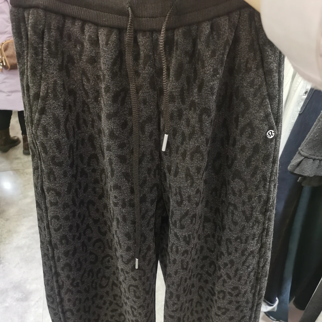 时尚休豹纹休闲裤