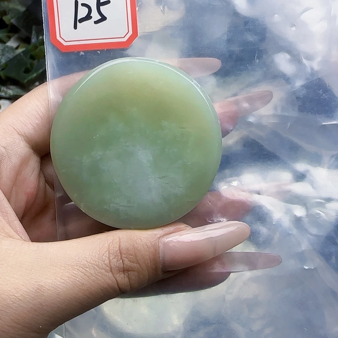 和田玉未镶嵌珠宝半成品