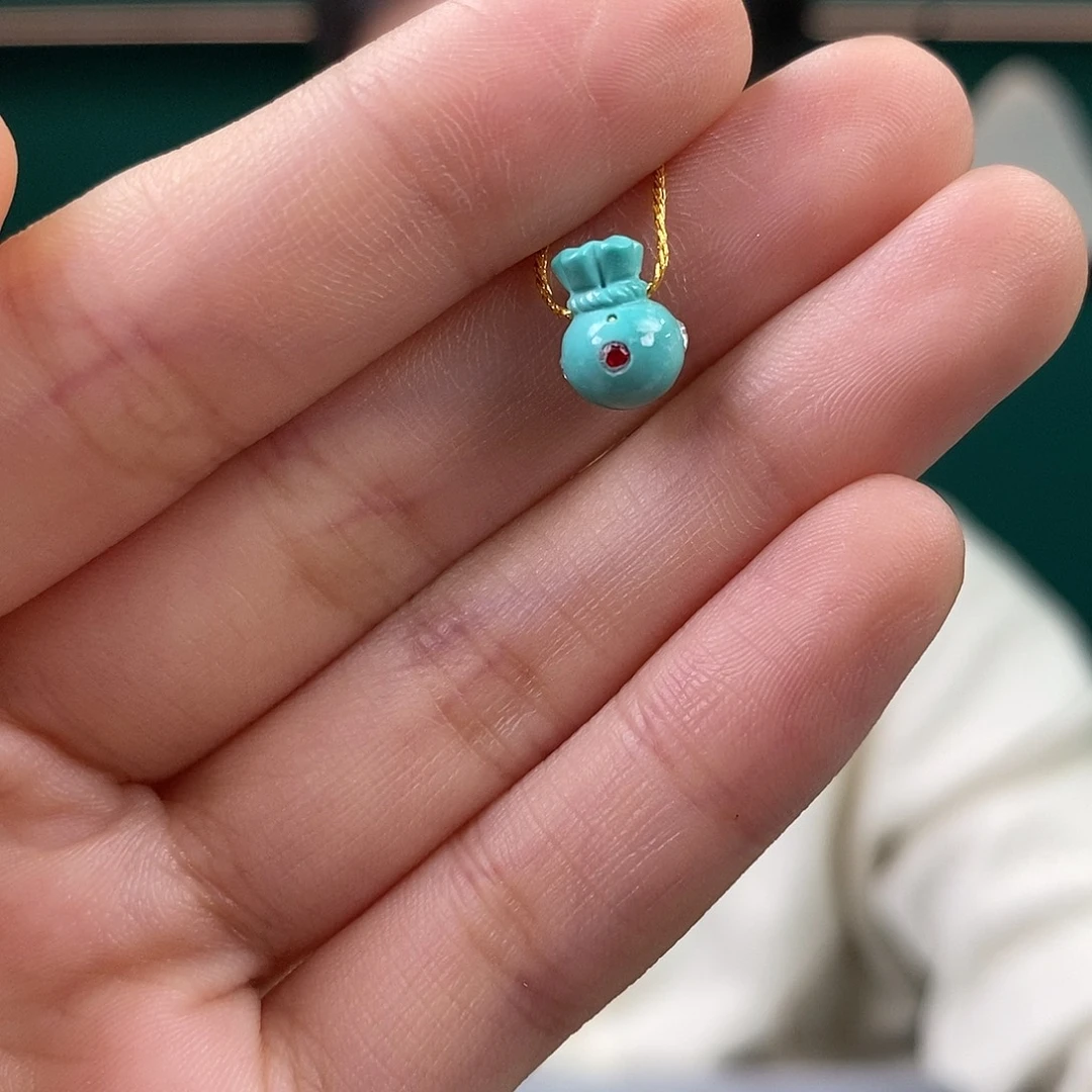 绿松石未镶嵌挂件