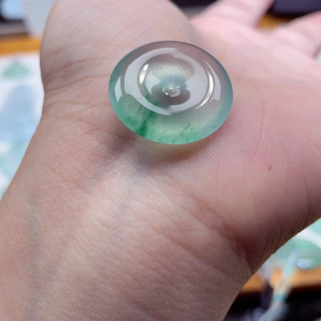 颈饰未镶嵌翡翠平安扣