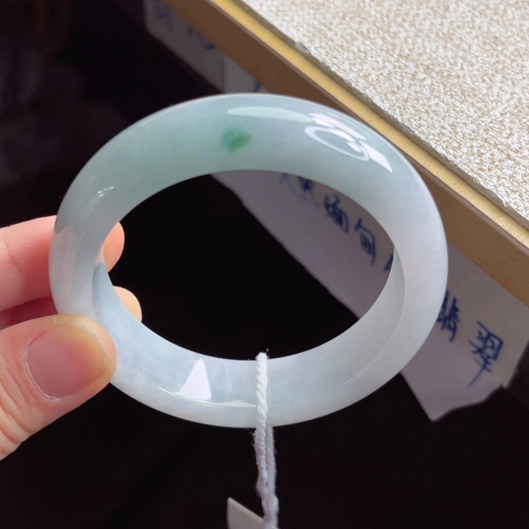 翡翠未镶嵌手镯手镯