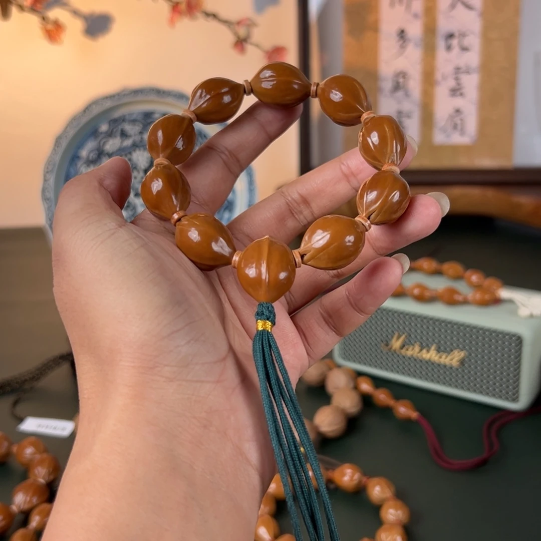 小***。橄榄核手串18×26鲨鱼背