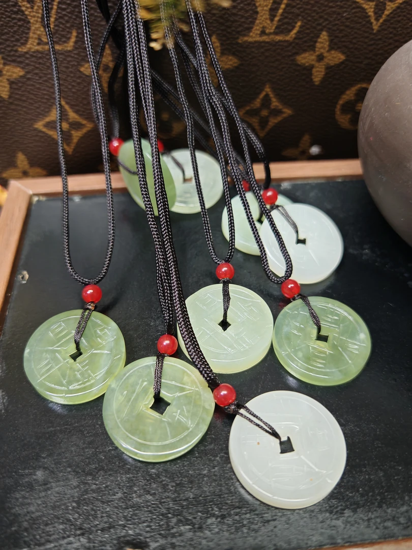 直播专用 下单随机发一个手工雕刻玉石挂件～日进斗金