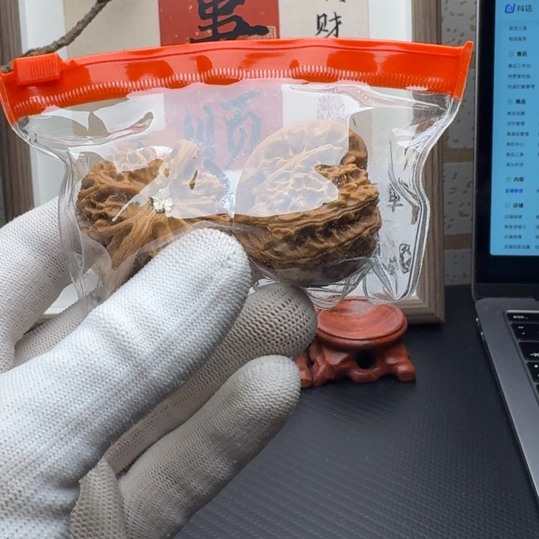 文玩核桃把件黑*色一万赞福利