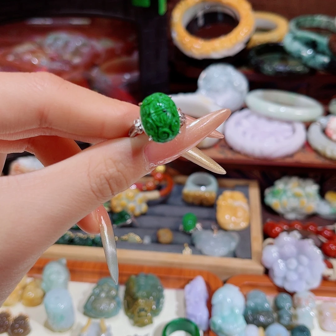 想***呼翡翠未镶嵌手链手链