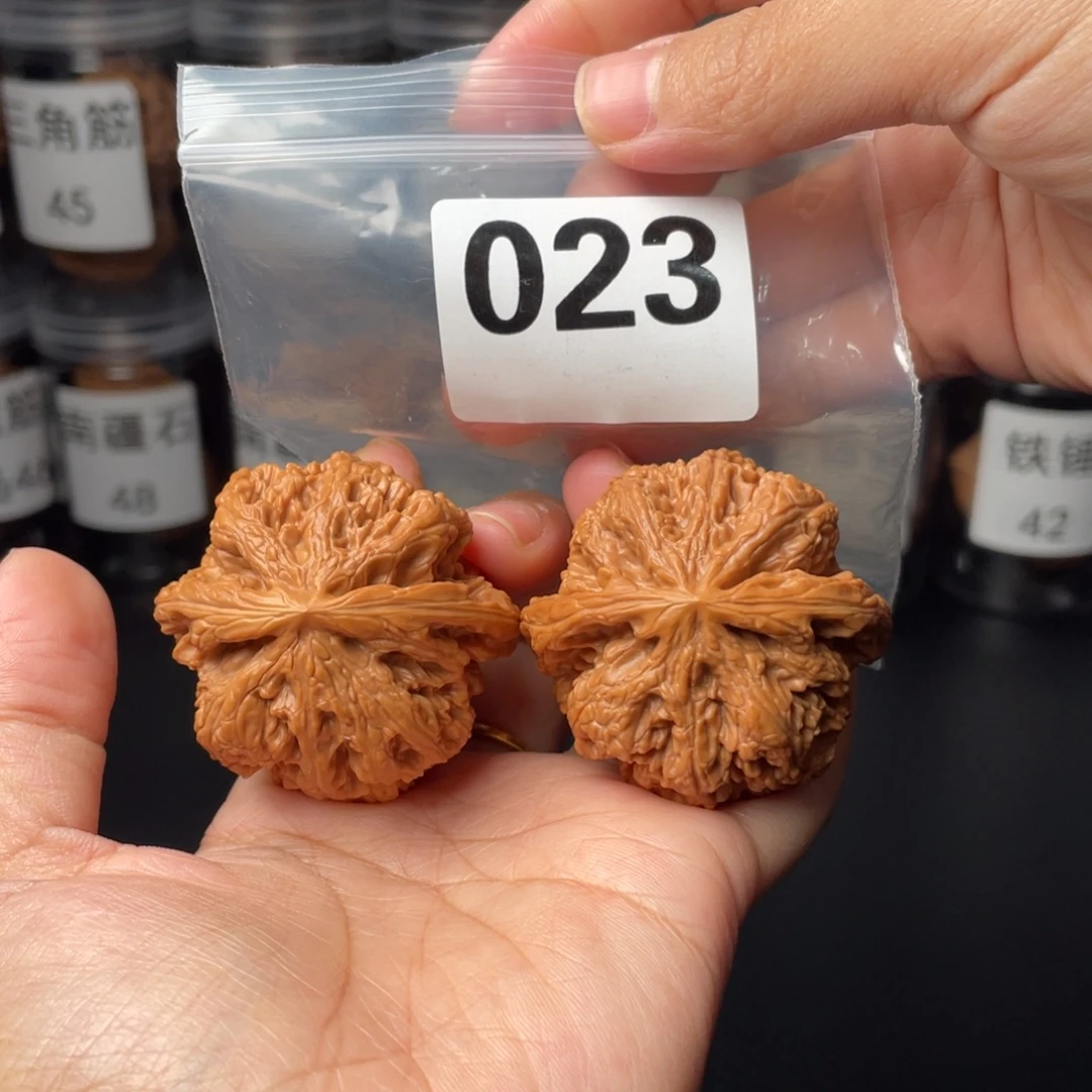 文玩核桃把件47粗筋