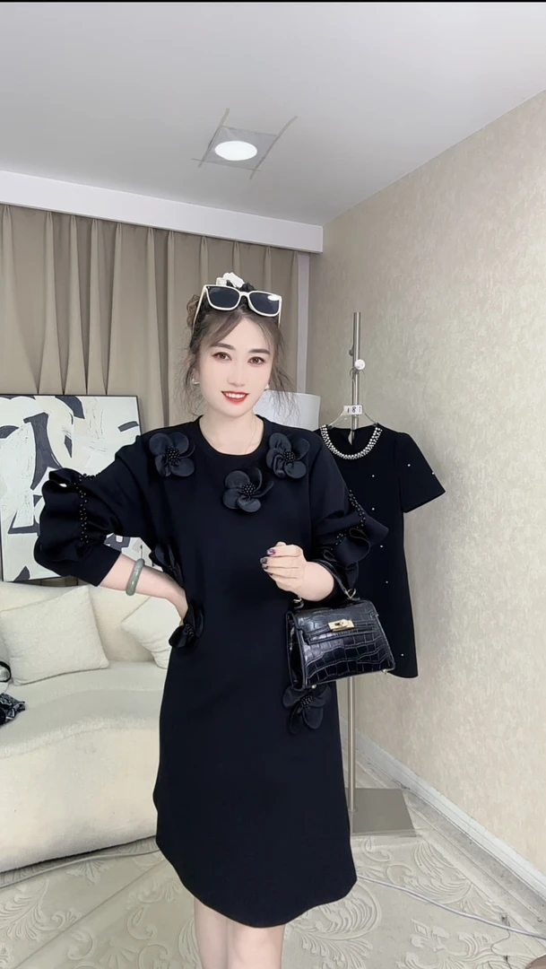 立体花朵显瘦气质连衣裙