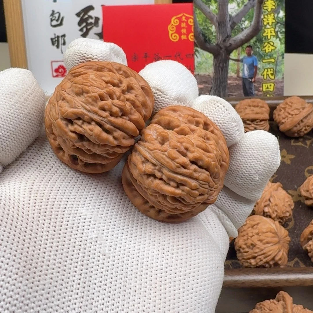 灰***虫把件文玩核桃正宗平谷李洋一代四座楼