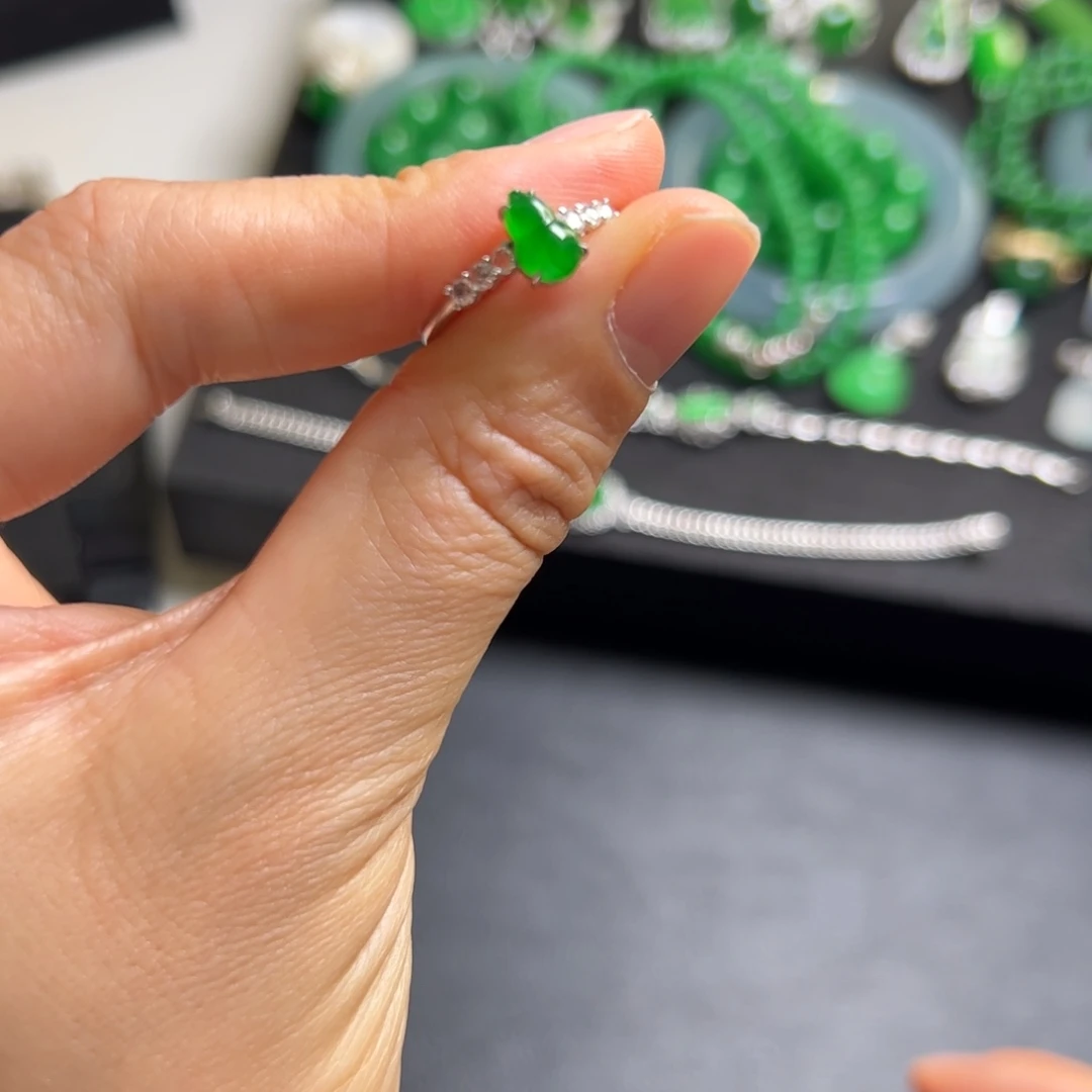 翡翠未镶嵌戒指天然缅甸翡翠手镯