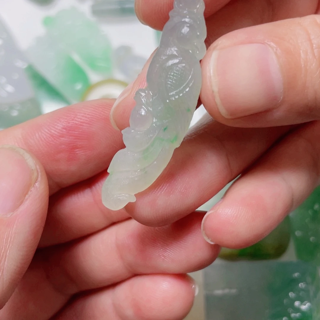 定制翡翠未镶嵌随行