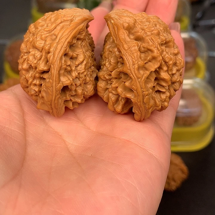 文玩核桃吊坠48蛇王