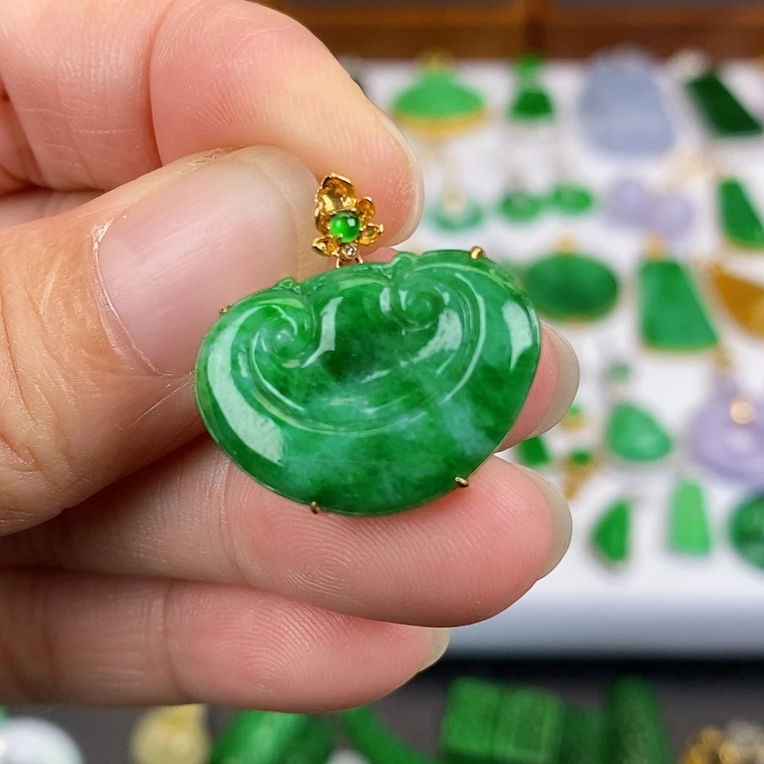 吊坠(不含链)18K金镶嵌翡翠
