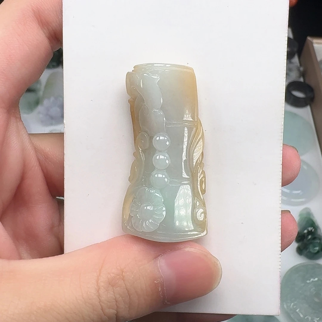 翡翠未镶嵌颈饰天然翡翠