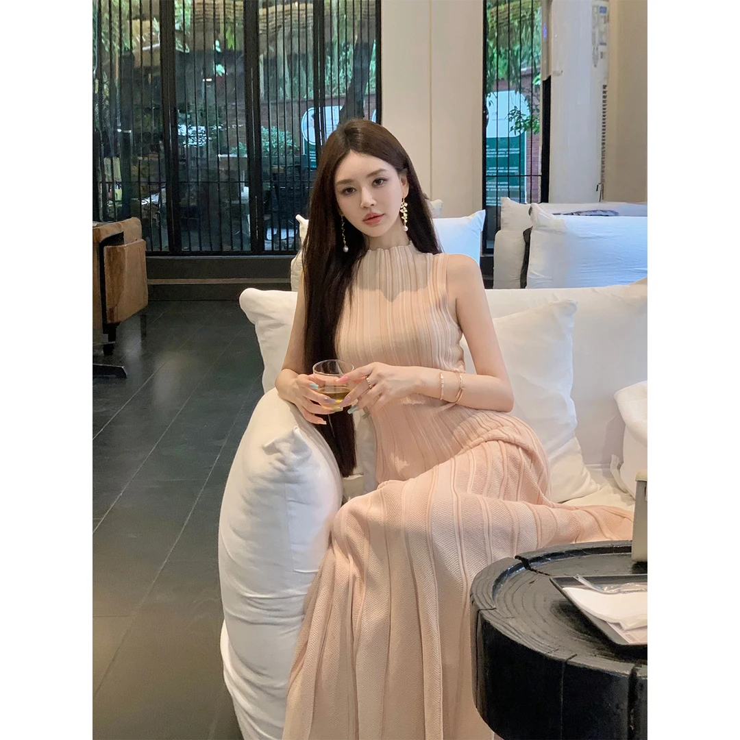 冯薪颖 【落日椰林】时尚套装 竖条纹气质修身包臀无袖 Q506086