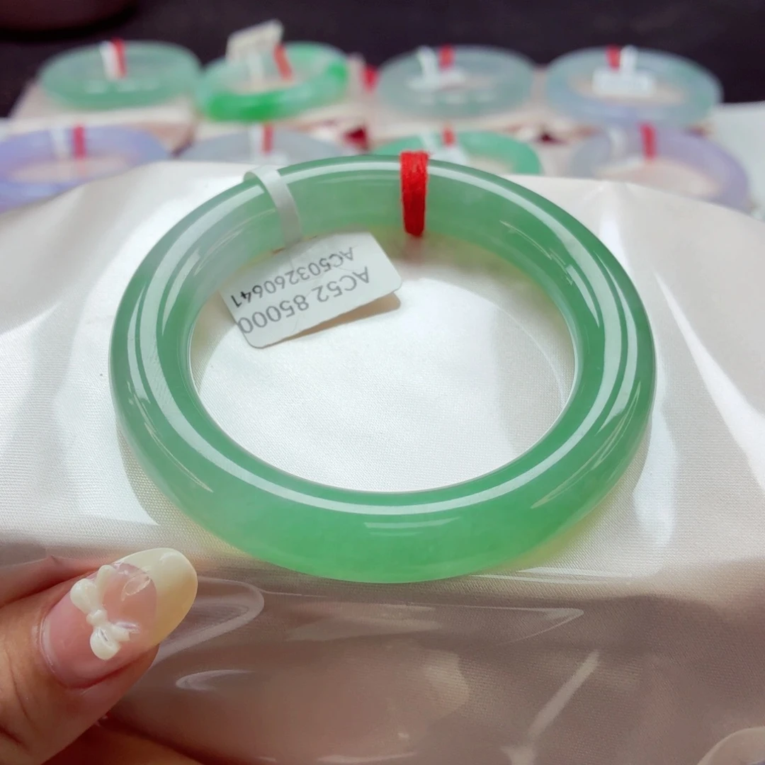 翡翠未镶嵌手镯（圆镯）68甜晴绿小胖圆53-15