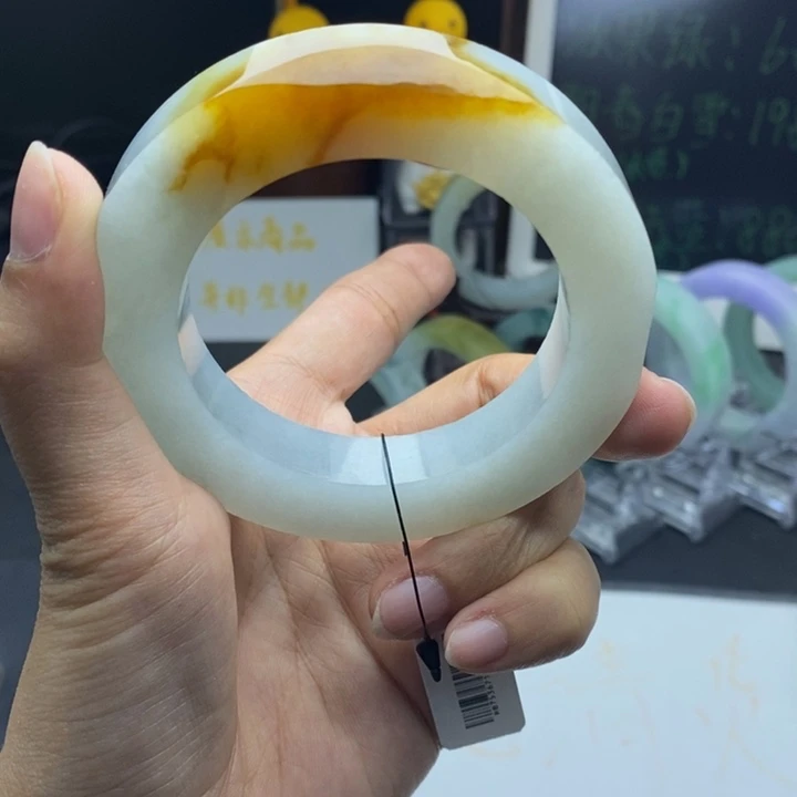 定制翡翠翡翠手镯未镶嵌果**咪