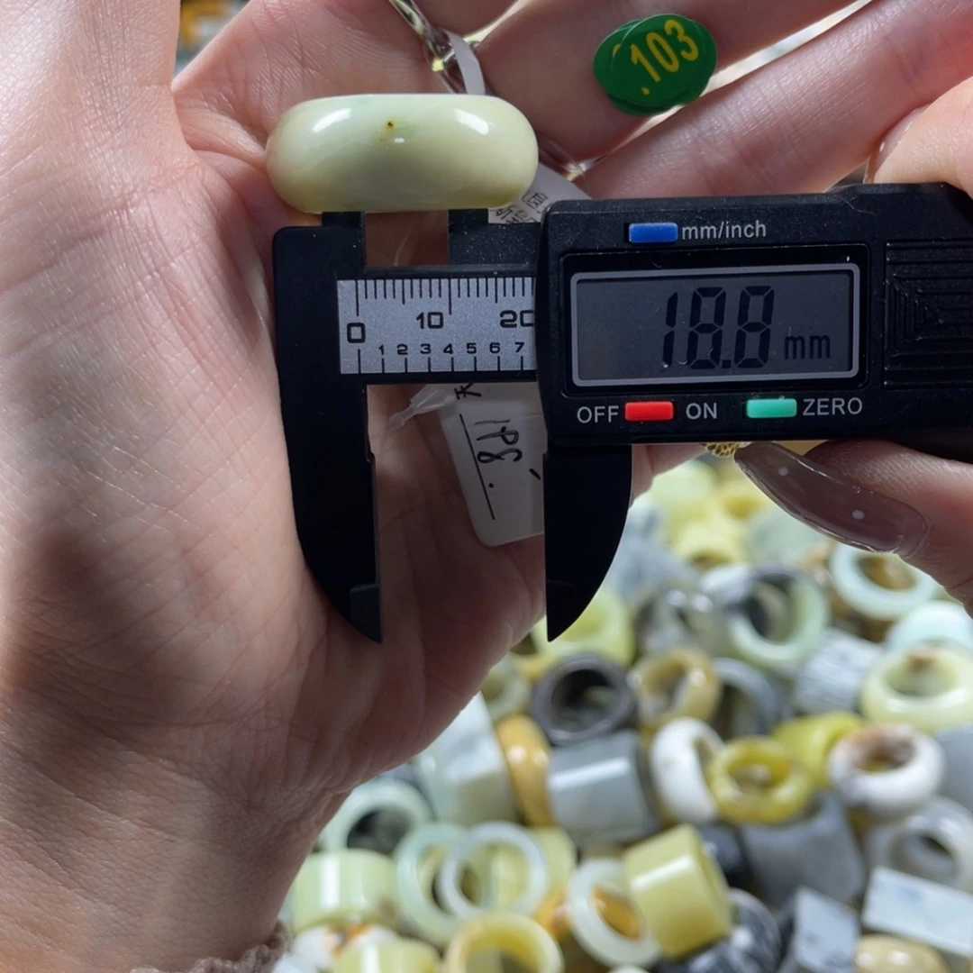 蛇纹石玉合金戒指