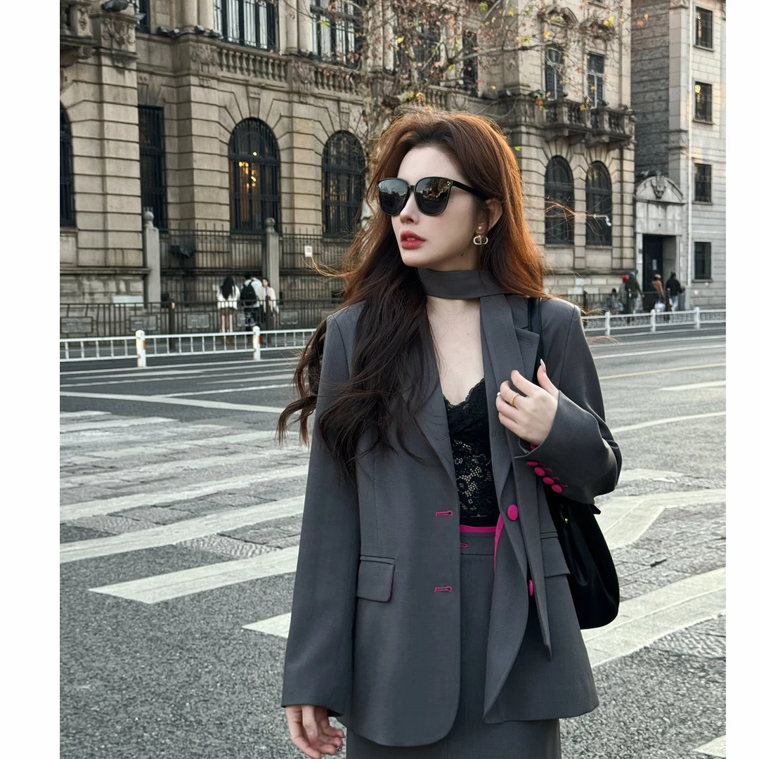 【小榆】高级感灰粉撞色显瘦时尚西装外套半身裙三件套L51TZ010