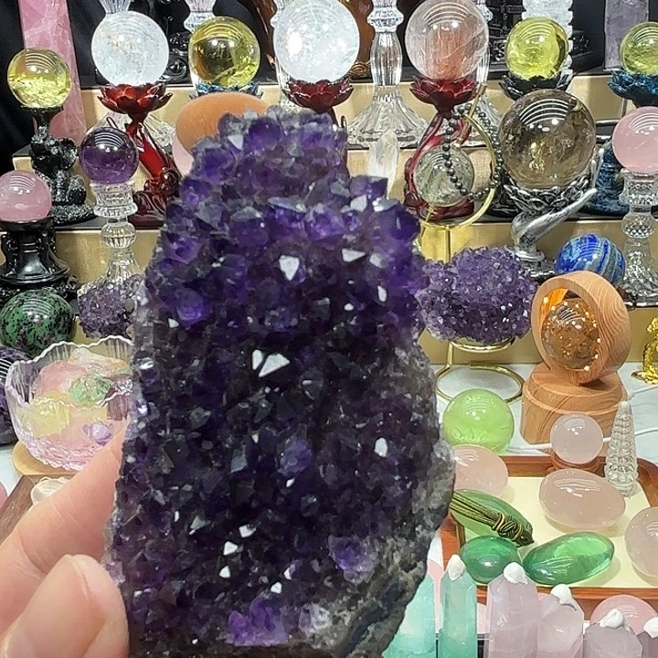 未镶嵌水晶珠宝半成品