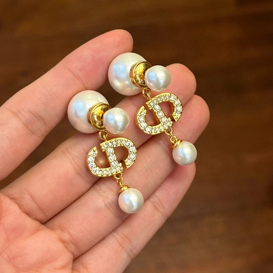 非金属仿珍珠耳饰 K0232轻奢高级小众设计两戴韦雪同款耳钉