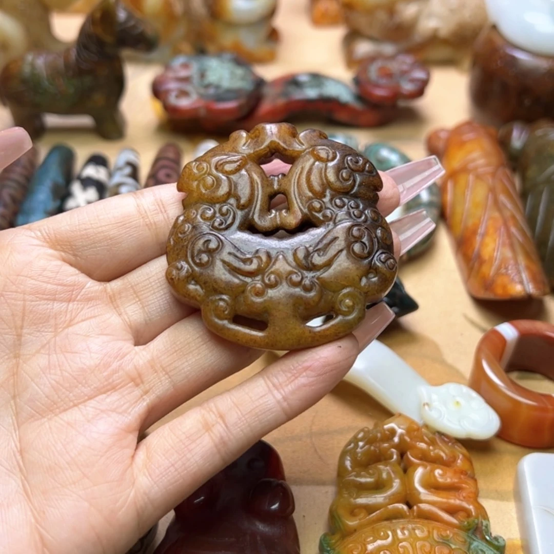 【闪购商品】蛇纹石玉颈饰未镶嵌