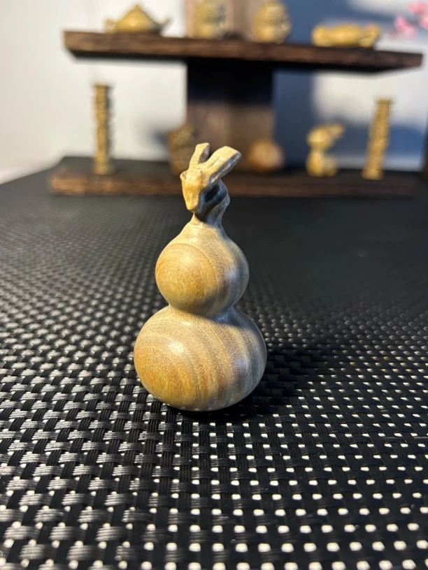 精雕天然绿檀龙头葫芦手把件实木雕刻可随身盘玩