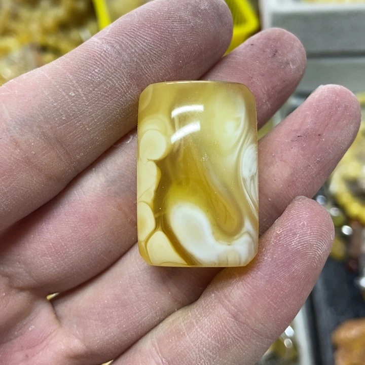 未镶嵌蜜蜡裸石吊坠