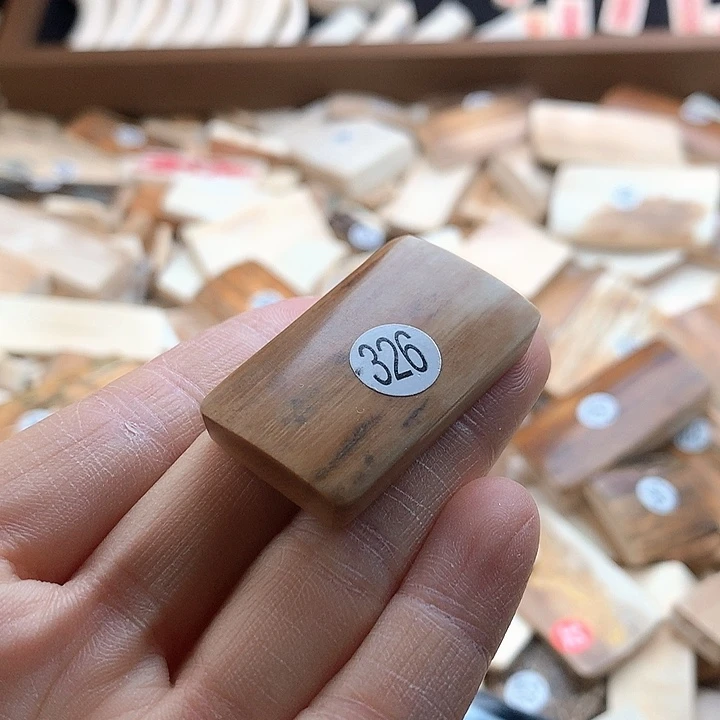 泥塑不打孔联系客服